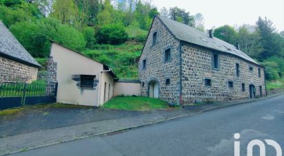 Maison 10 pièces de 280 m² à Rochefort-Montagne (63210)