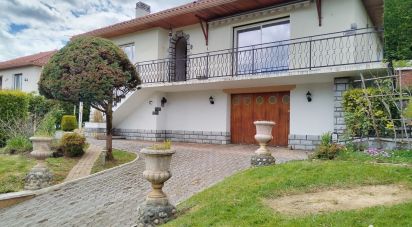 House 4 rooms of 93 m² in Mourenx (64150)