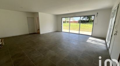 Maison 4 pièces de 89 m² à Martinet (85150)