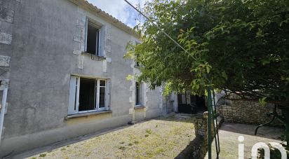 Maison 3 pièces de 85 m² à - (16170)