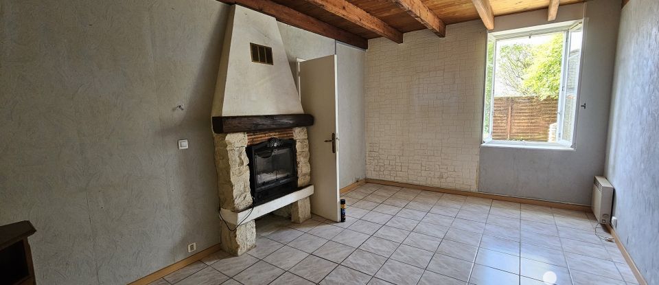 Maison 3 pièces de 85 m² à - (16170)