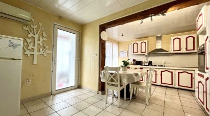 House 4 rooms of 105 m² in Velaux (13880)