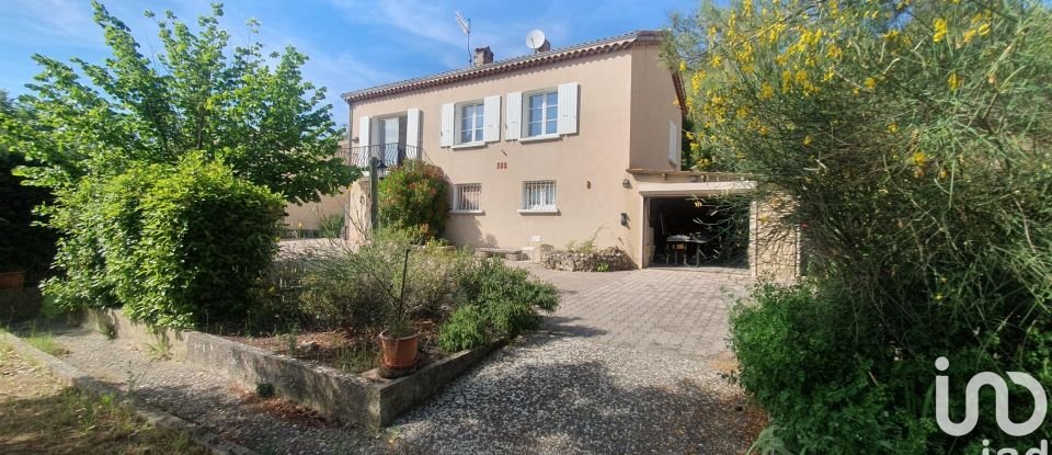 Maison traditionnelle 5 pièces de 128 m² à Cadenet (84160)