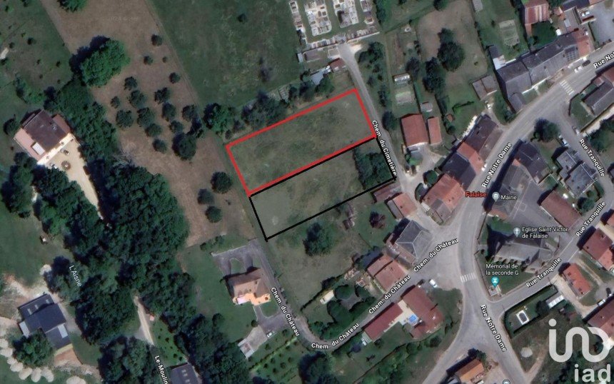 Land of 1,768 m² in Falaise (08400)