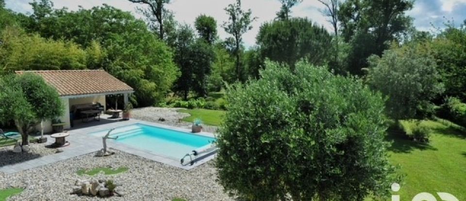 House 6 rooms of 180 m² in Clermont-le-Fort (31810)