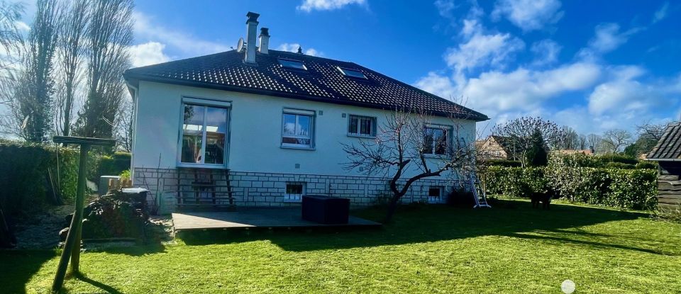 House 5 rooms of 140 m² in Thoiry (78770)