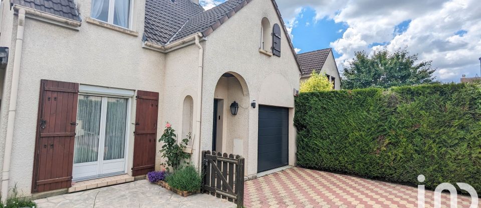 Maison traditionnelle 5 pièces de 107 m² à Chelles (77500)