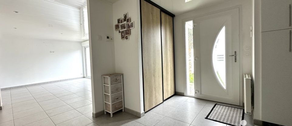 Maison traditionnelle 5 pièces de 112 m² à Basse-Goulaine (44115)