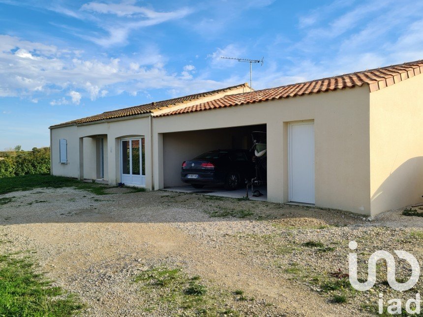 Maison 5 pièces de 110 m² à Cherbonnières (17470)