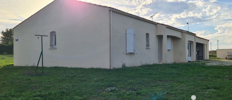 Maison 5 pièces de 110 m² à Cherbonnières (17470)