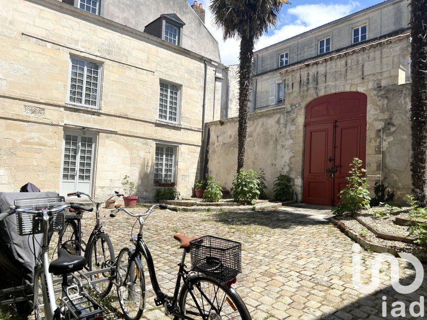 Vente Appartement 102m² 4 Pièces à La Rochelle (17000) - Iad France