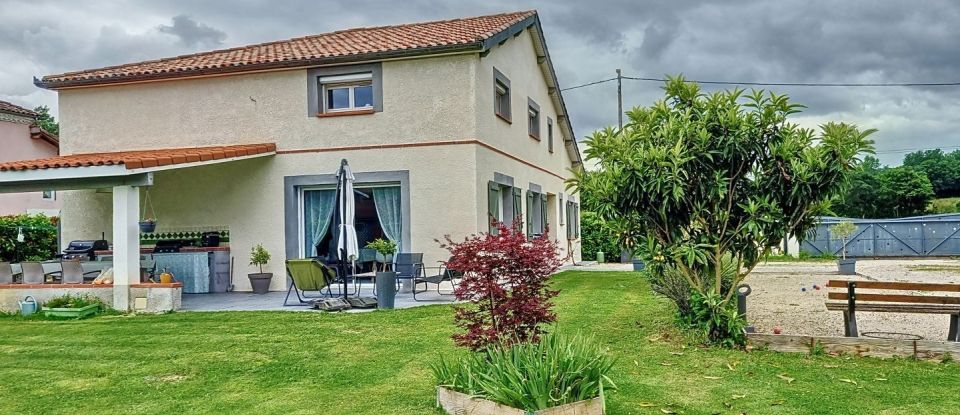 Maison 6 pièces de 160 m² à Samatan (32130)