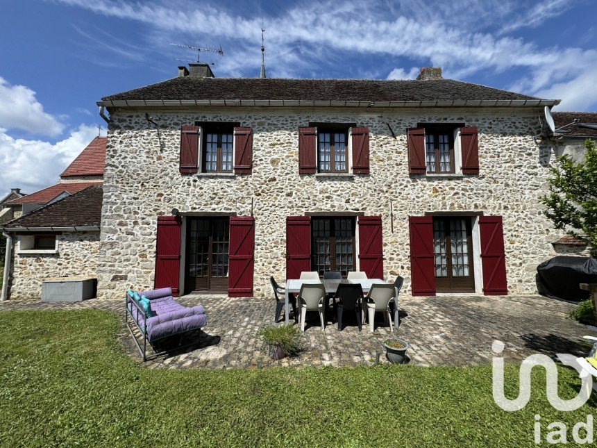 Maison de village 5 pièces de 148 m² à Châtres (77610)