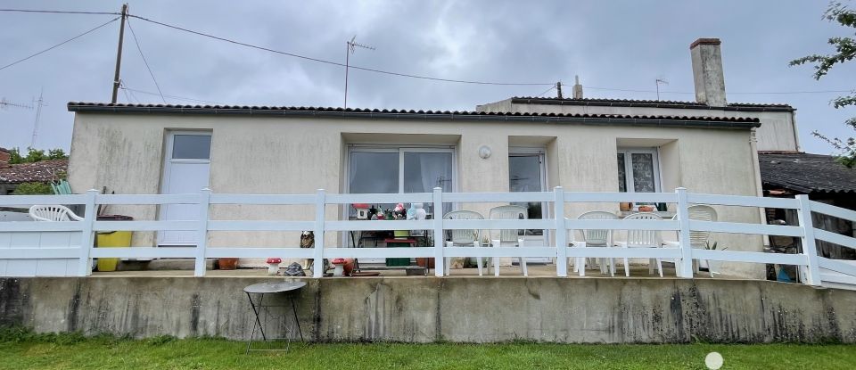 House 7 rooms of 150 m² in Pouzauges (85700)