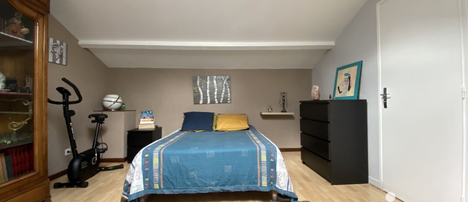 Apartment 5 rooms of 117 m² in Grézieu-la-Varenne (69290)