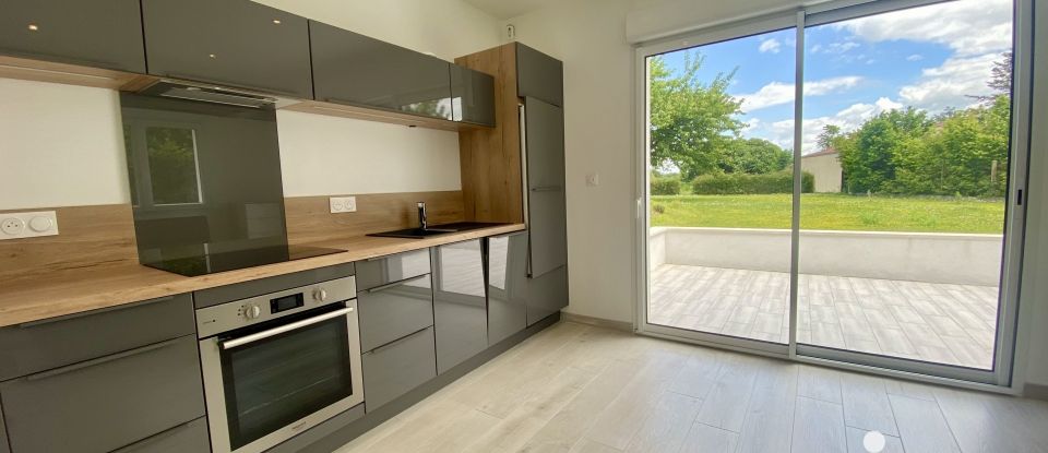 Maison 6 pièces de 140 m² à Saintes (17100)