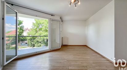 Apartment 3 rooms of 55 m² in Moissy-Cramayel (77550)