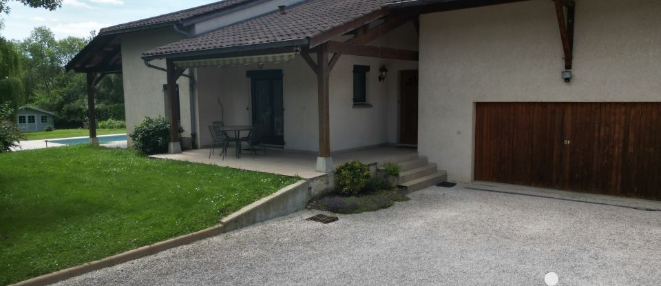 Maison traditionnelle 5 pièces de 142 m² à Vonnas (01540)