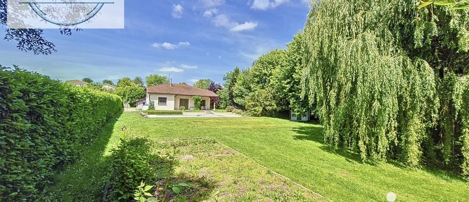 Maison traditionnelle 5 pièces de 142 m² à Vonnas (01540)