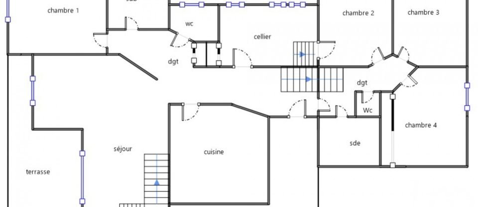 Maison traditionnelle 5 pièces de 142 m² à Vonnas (01540)