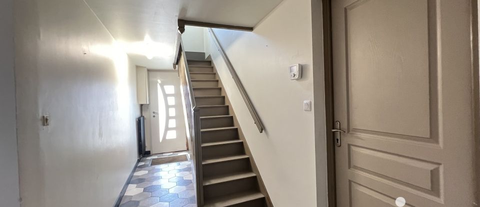 Maison 7 pièces de 164 m² à La Suze-sur-Sarthe (72210)