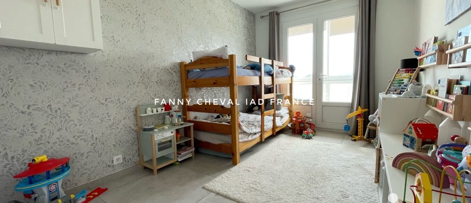 Appartement 3 pièces de 78 m² à Six-Fours-les-Plages (83140)