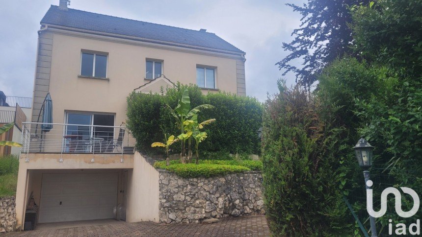 House 7 rooms of 153 m² in Lagny-sur-Marne (77400)