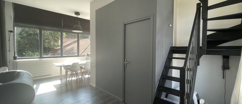 Loft 7 pièces de 127 m² à Cachan (94230)