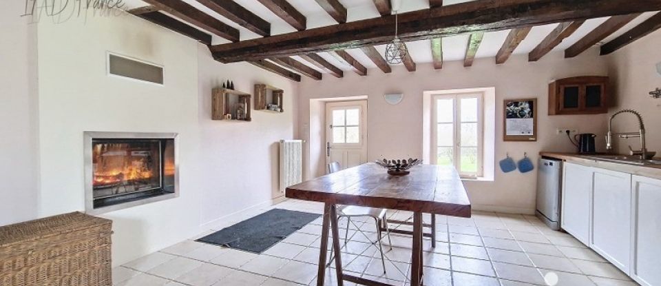 Country house 6 rooms of 190 m² in MOYON (50860)