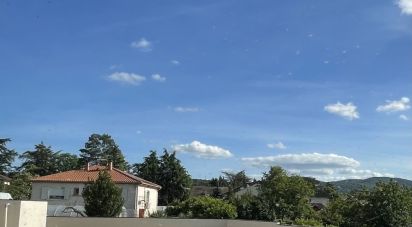 Land of 180 m² in Lentilly (69210)