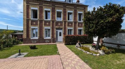 Maison 8 pièces de 165 m² à Saint-Aubin-lès-Elbeuf (76410)