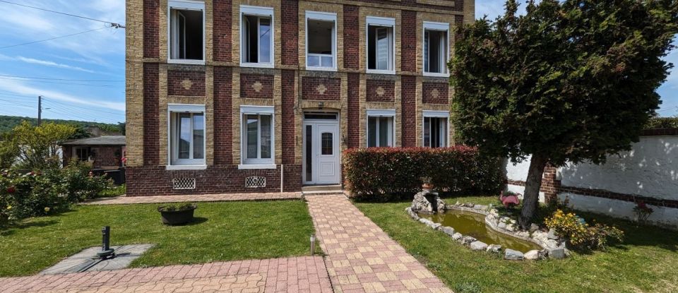 Maison 8 pièces de 165 m² à Saint-Aubin-lès-Elbeuf (76410)