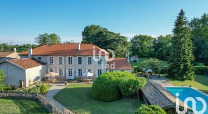 House 14 rooms of 460 m² in Lesparre-Médoc (33340)