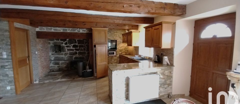 Lodge 10 rooms of 255 m² in Saint-Donat (63680)