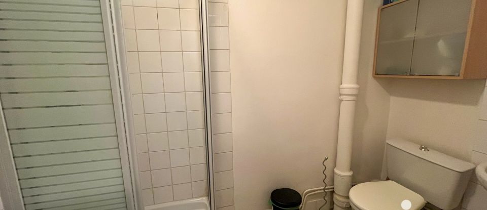 Studio 1 room of 19 m² in Paris (75008)