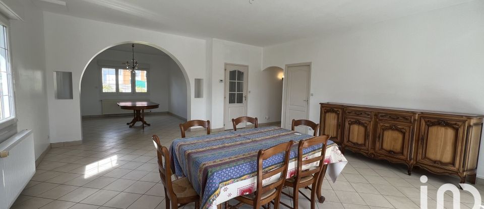 Traditional house 4 rooms of 142 m² in Tournehem-sur-la-Hem (62890)