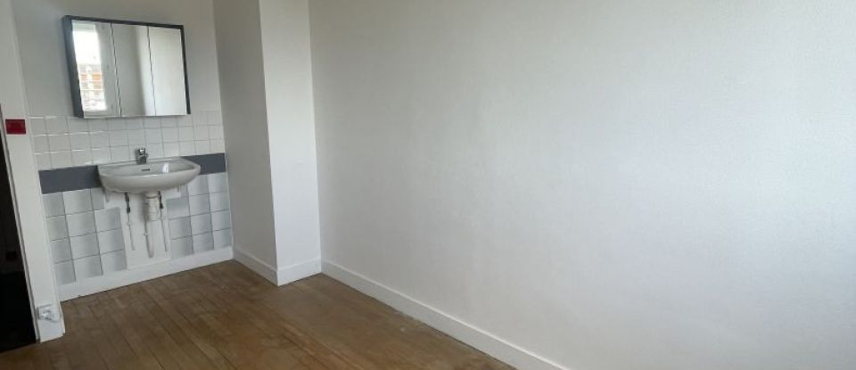 Apartment 5 rooms of 87 m² in Troyes (10000)