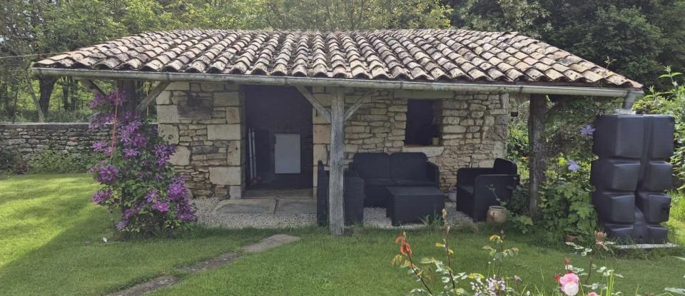 Maison de campagne 5 pièces de 206 m² à Chaunay (86510)