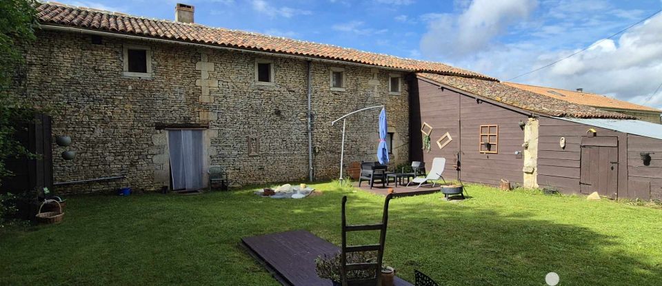 Maison de campagne 5 pièces de 206 m² à Chaunay (86510)