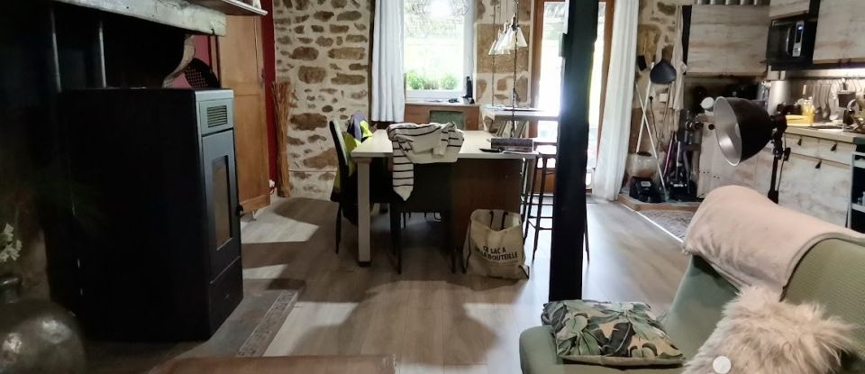 Maison 4 pièces de 95 m² à Saint-Sulpice-le-Dunois (23800)