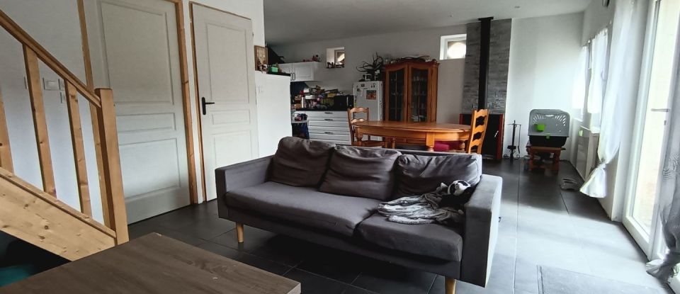 House 6 rooms of 150 m² in Montreuil-Bellay (49260)