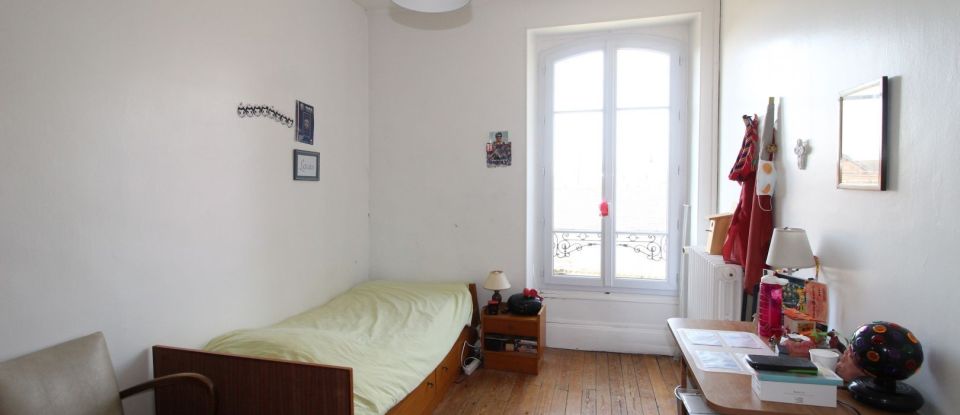 House 5 rooms of 180 m² in Marolles-sur-Seine (77130)