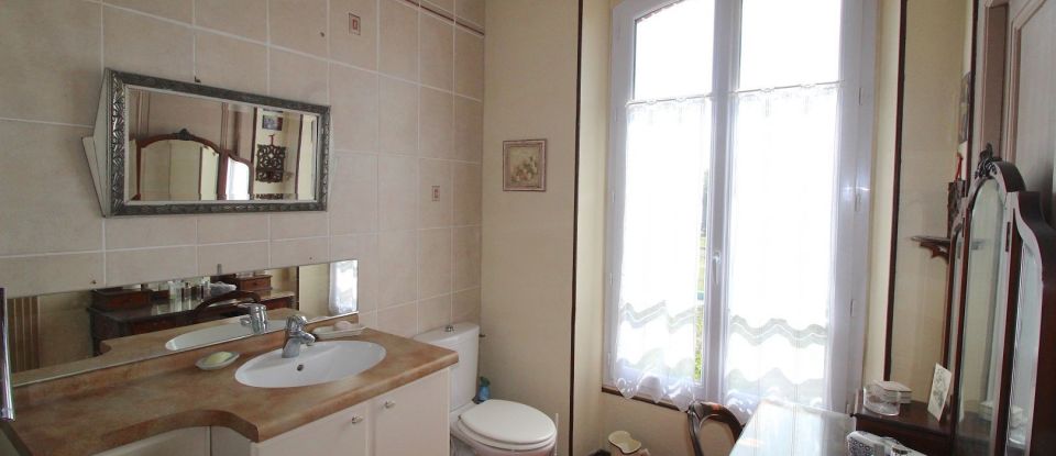 House 5 rooms of 180 m² in Marolles-sur-Seine (77130)