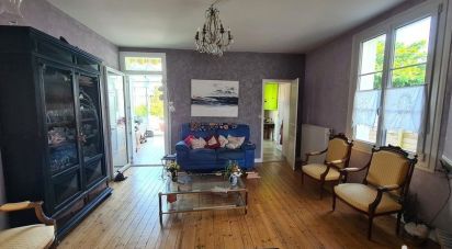 House 5 rooms of 110 m² in Saintes (17100)