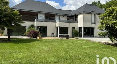 Maison 12 pièces de 350 m² à Saint-Léry (56430)