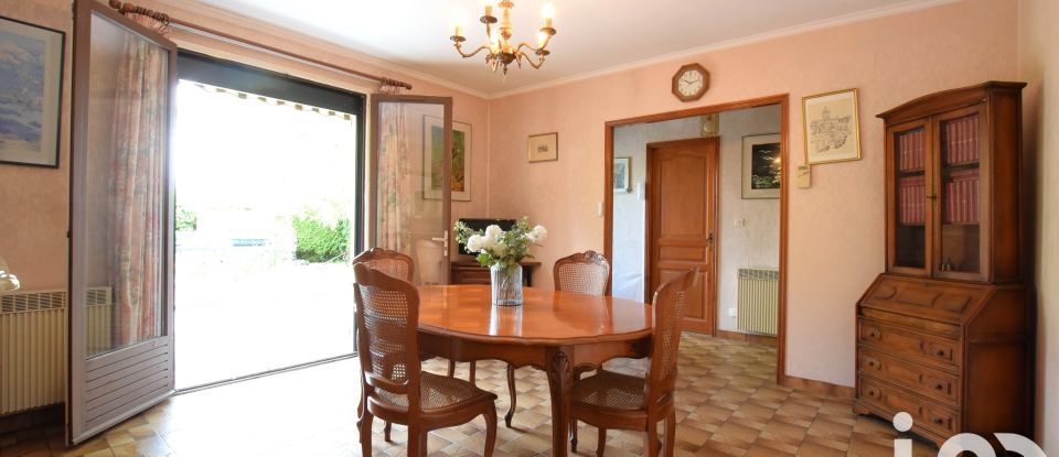 Traditional house 5 rooms of 132 m² in Cerny (91590)