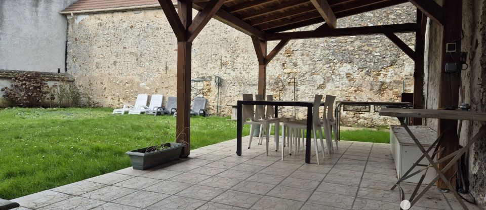 Village house 4 rooms of 100 m² in Faremoutiers (77515)