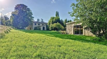 Maison 6 pièces de 270 m² à Pompignac (33370)