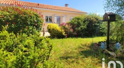 House 6 rooms of 230 m² in Thuré (86540)