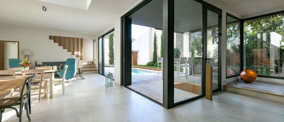 Maison 7 pièces de 230 m² à Uzès (30700)